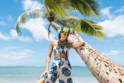 Jewel Of The Sea Mother Of Pearl Bracelet: Multi-Colored Light