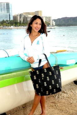 Hawaii Loa Jacket - UPF 50: White -Fashion Clothing Store Female with Tote Bag 63590.1620853158.1280.1280 28558.1708030118