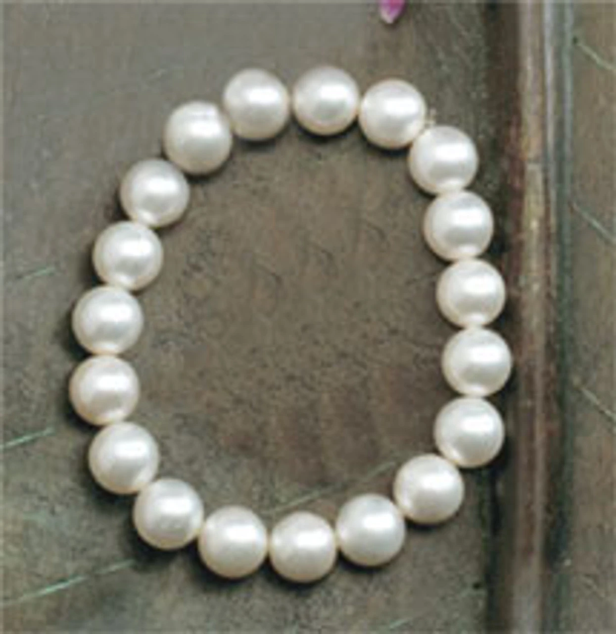 Jewel Of The Sea Mother Of Pearl Bracelet: Black 3 Jewel Of The Sea Mother Of Pearl Bracelet: Black - Image 3